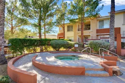 909 Domnus Lane 203 Pool