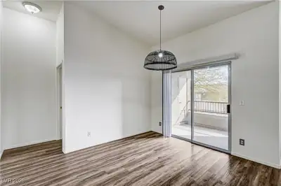 909 Domnus Lane 203 Dining Area