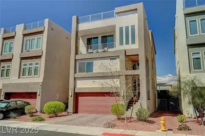 7953 Mountain Lilac Street, Las Vegas