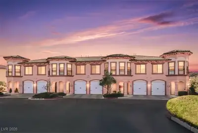 30 Via Vasari 104, Henderson, NV 89011 Front of Structure