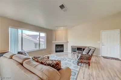 700 Capri Drive 31C Living Room
