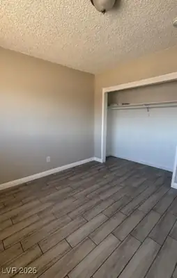 718 West Wilson Avenue 104 Bedroom