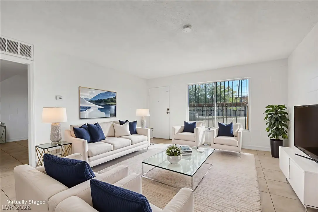 585 South Royal Crest Circle 16