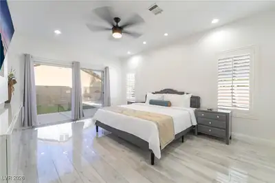 2076 East Wigwam Avenue Bedroom