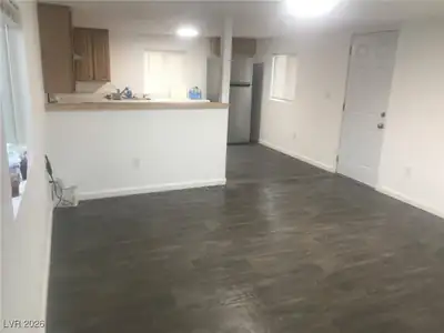 4400 North Leslie Street Living Room