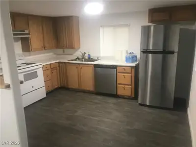 4400 North Leslie Street Kitchen