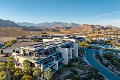 11665 Summit Club Drive 306 Las Vegas, NV 89135