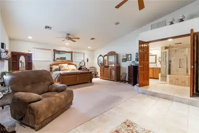 4250 East Quail Avenue Bedroom