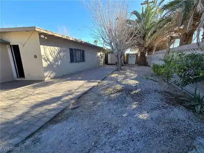 1909 Leona Street, Las Vegas, NV 89106 Back of Structure