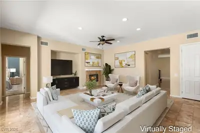 17 Morninglow Pass Living Room