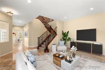 17 Morninglow Pass Living Room