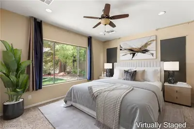 17 Morninglow Pass Bedroom