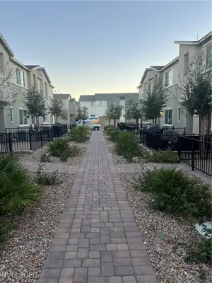 2971 Fire Cracker Red Street, Las Vegas, NV 89122 Community
