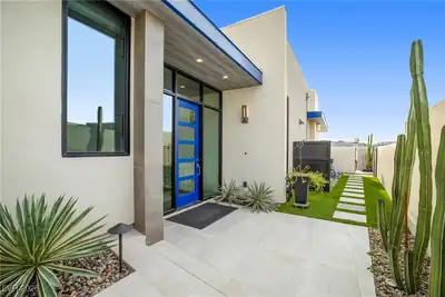 451 Serenity Point Drive, Henderson, NV 89012 Entry