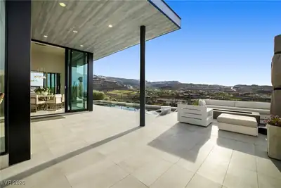 451 Serenity Point Drive, Henderson, NV 89012 Patio