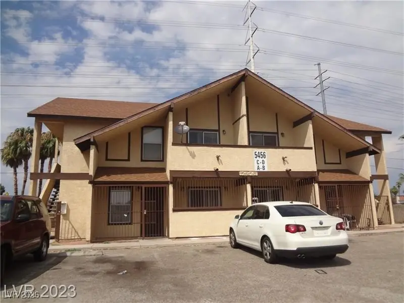 5456 Cabeza Drive B