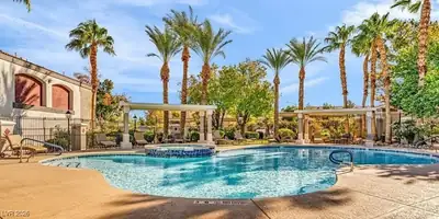 950 Seven Hills Drive 3011 Pool