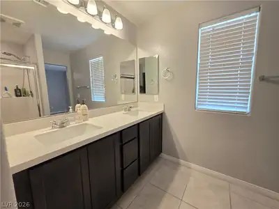 675 Vetiver Lane, Henderson, NV 89015 Primary Bathroom