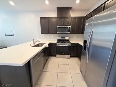 675 Vetiver Lane, Henderson, NV 89015 Kitchen
