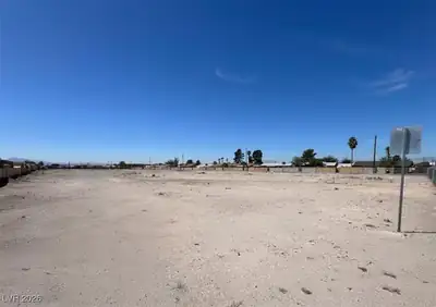 2150 Dolly Lane, Las Vegas, NV 89115 