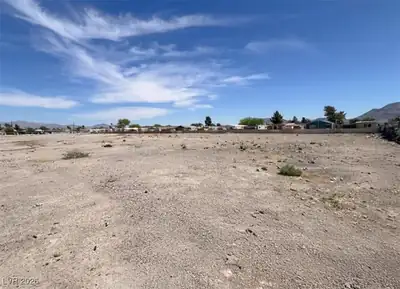 2150 Dolly Lane, Las Vegas, NV 89115 
