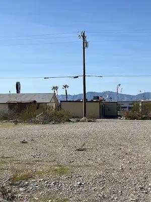 200 Emery Street, Pahrump, NV 89048 Yard