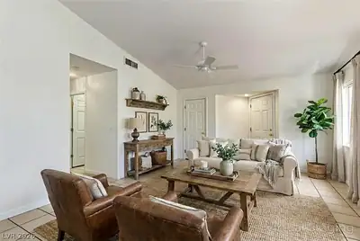 1812 Nevada Falls Court, Las Vegas, NV 89134 Living Room