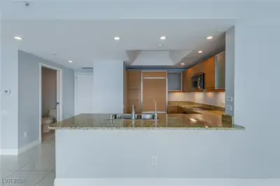 222 Karen Avenue 3804 Kitchen