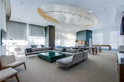 222 Karen Avenue 3804 Lobby