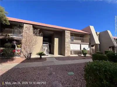 5242 River Glen Drive 441, Las Vegas