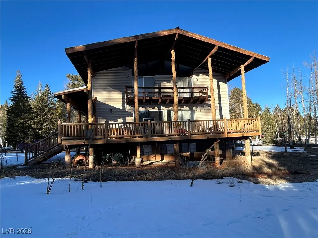 1330 West Strawberry Point Road