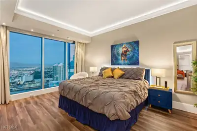 2700 Las Vegas Boulevard 3705 Bedroom