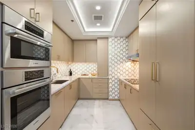 2700 Las Vegas Boulevard 3705 Kitchen