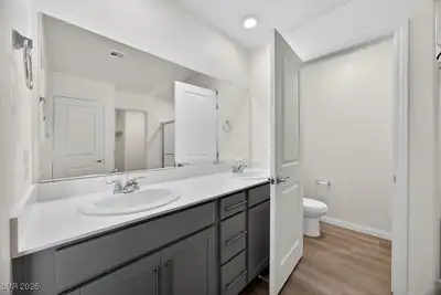 798 Calm Crystal Court, North Las Vegas, NV 89081 Primary Bathroom