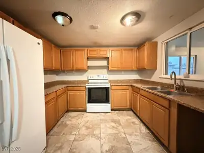3124 Theresa Avenue, Las Vegas, NV 89101 Kitchen