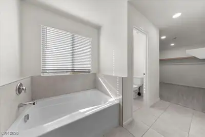 9991 Blue Rain Street, Las Vegas, NV 89178 Primary Bathroom