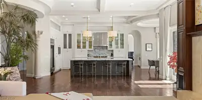 9701 Orient Express Court, Las Vegas, NV 89145 Kitchen