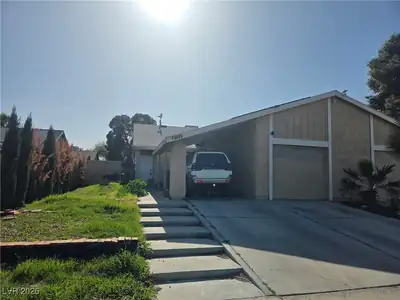 7009 Mountain Meadow Lane, Las Vegas