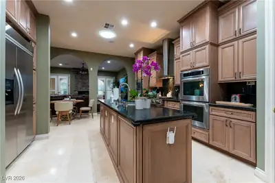 8223 Windrush Avenue, Las Vegas, NV 89117 Kitchen