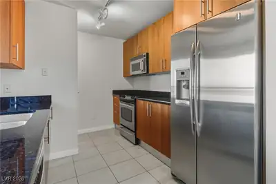 200 West Sahara Avenue 1909 Kitchen