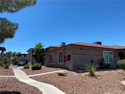 2657 Kline Circle, Las Vegas, NV 89121 Side of Structure