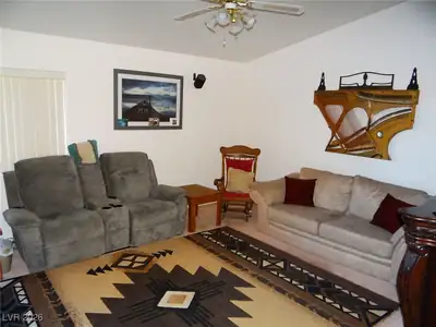 2231 South Blagg Road Living Room