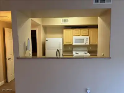 8000 Badura Avenue 1038 Kitchen