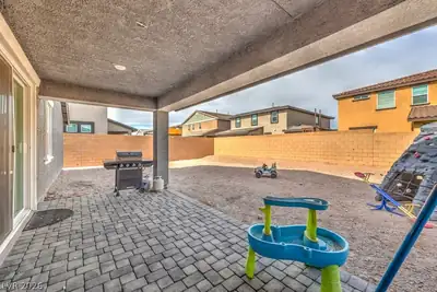 494 Peaceful Swan Avenue, Henderson, NV 89011 Patio