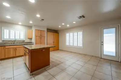 1449 Desert Hills Drive, Las Vegas, NV 89117 Kitchen