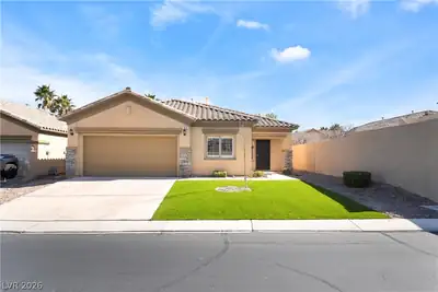 62 Harbor Coast Street, Las Vegas, NV 89148 Front of Structure