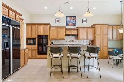 44 Caminito Amore, Henderson, NV 89011 Kitchen