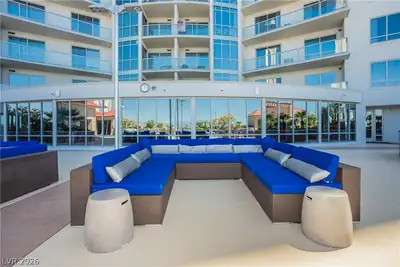 200 West Sahara Avenue 910 Lobby