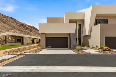 4 Harlow View Court 17, Henderson, NV 89012 Front of Structure