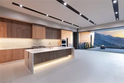 4 Harlow View Court 17, Henderson, NV 89012 Kitchen